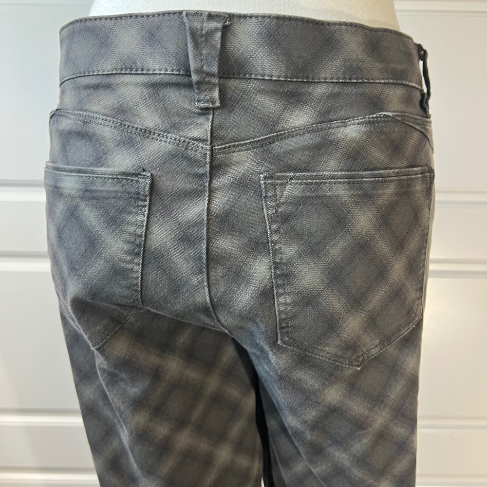 Wit & Wisdom Black & Army Green Plaid Straight Leg Stretchy Capri Jeans Size 6 - Picture 5 of 11